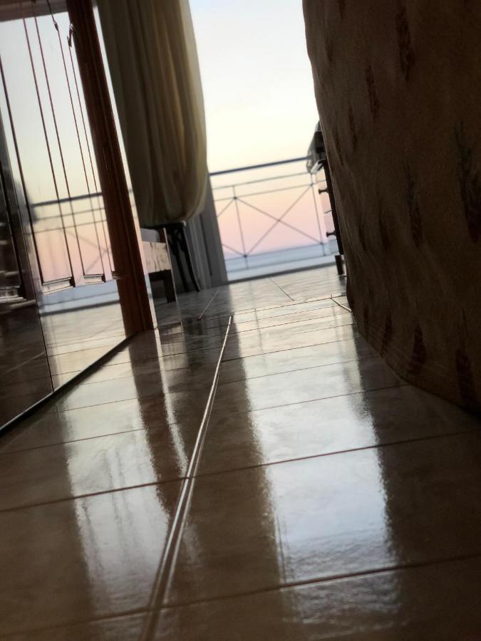 Dina House * Himarë